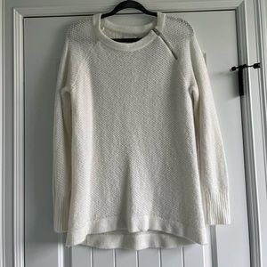 Abercrombie women’s sweater